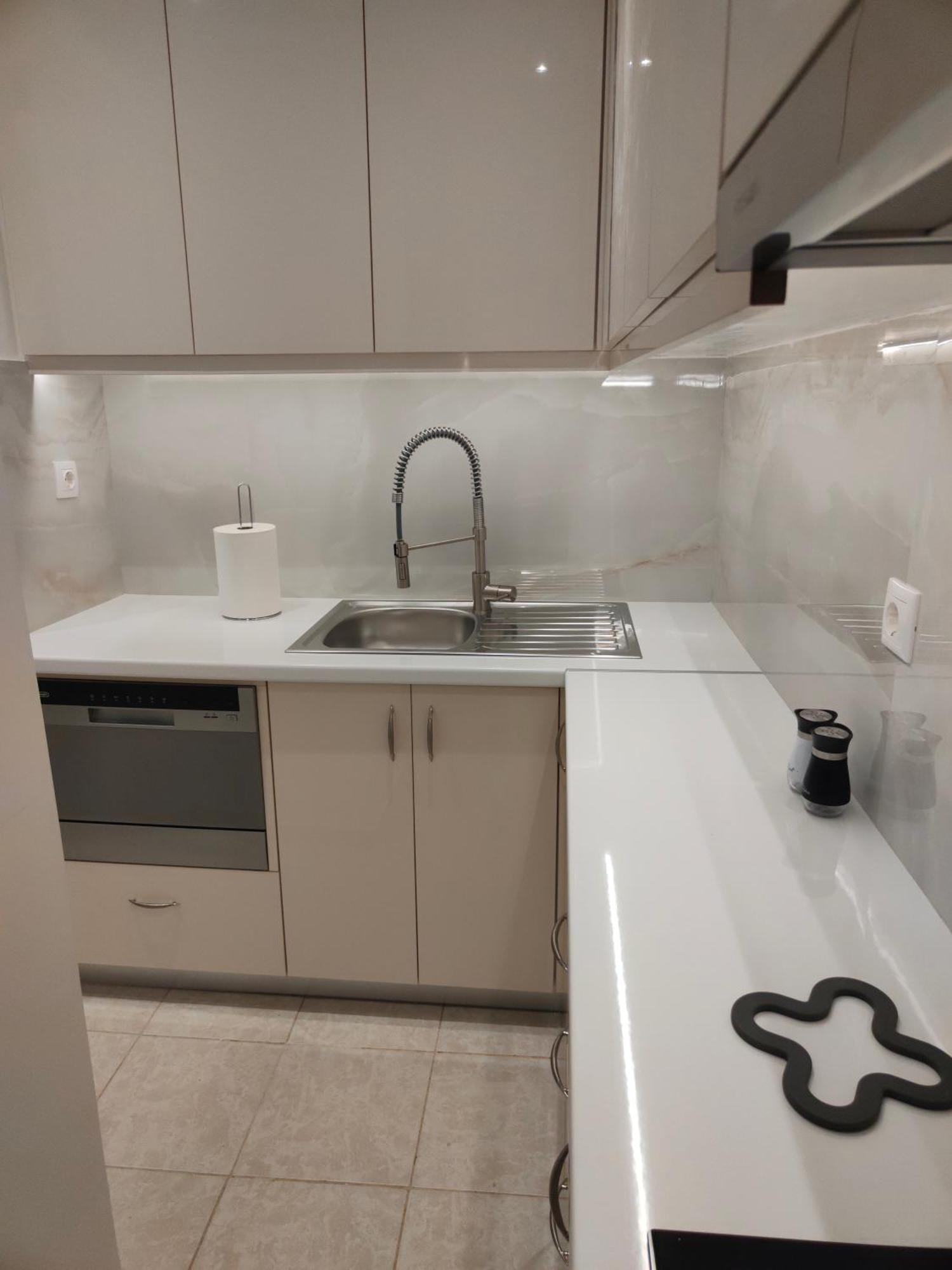 Alema Apartment *